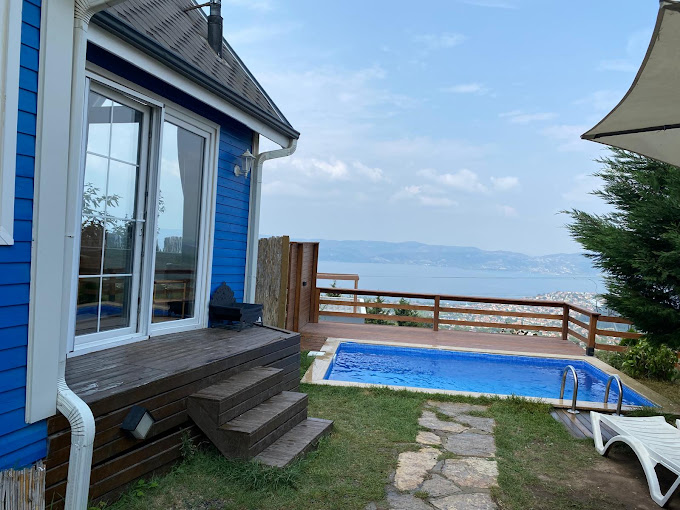 Mavi Bungalov 